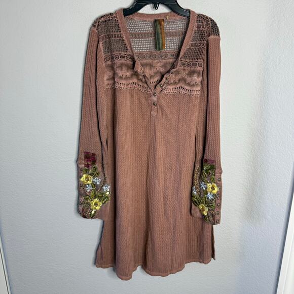 Aratta Dresses & Skirts - ARATTA SILENT JOURNEY Tunic Dress with Embroidered Floral Cuffs